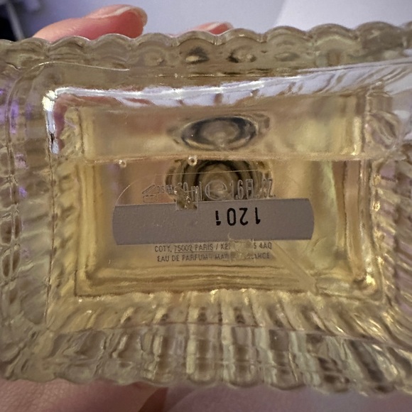 Chloé Eau de Parfum 1.6 oz - Picture 4 of 4